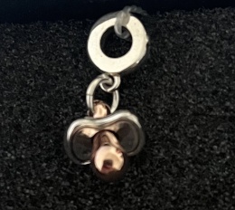Charms do bransoletki- dziecięcy smoczek